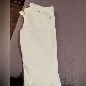 American eagle white skinny jeans